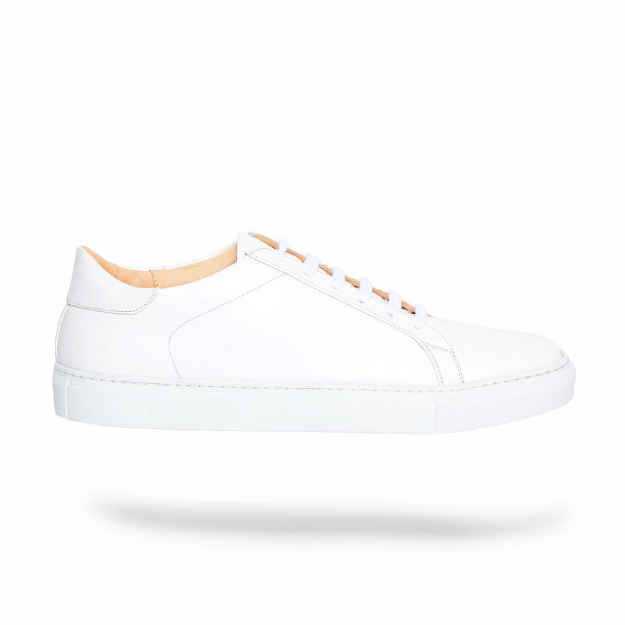 W Low White