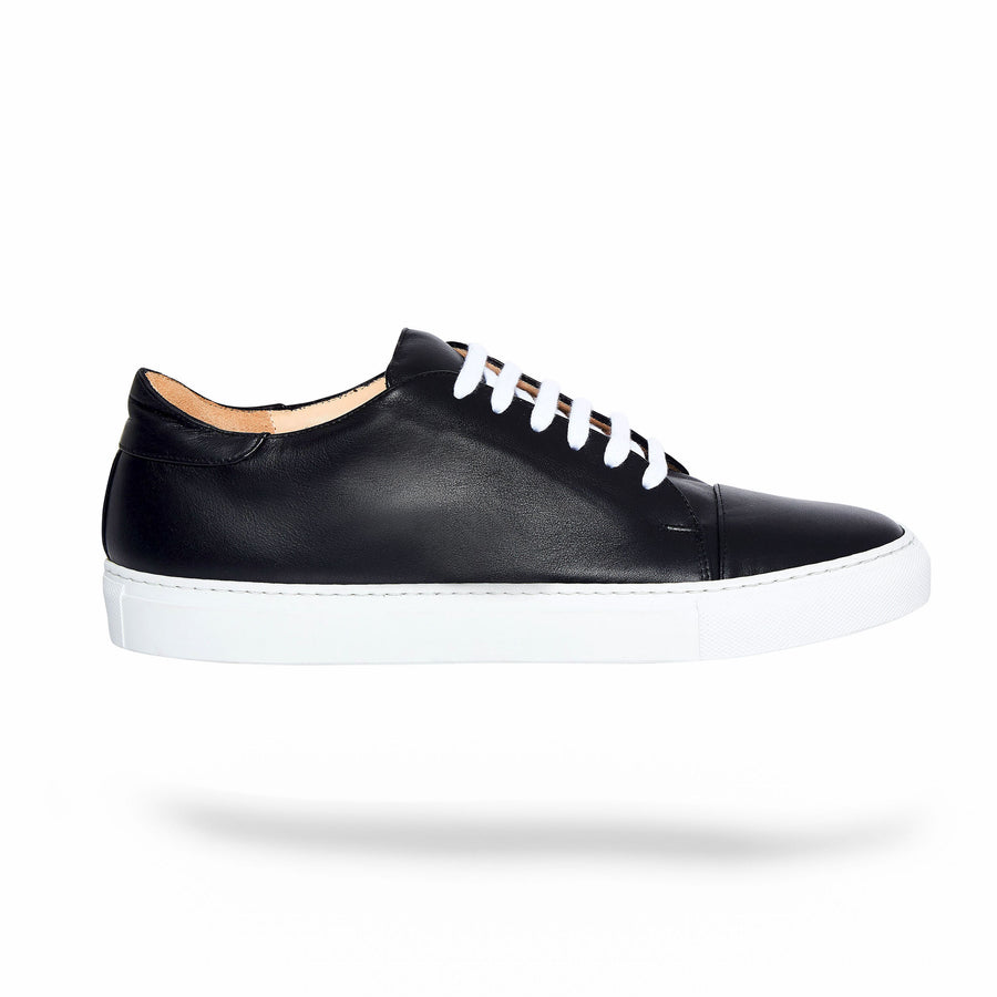 LOW BLACK