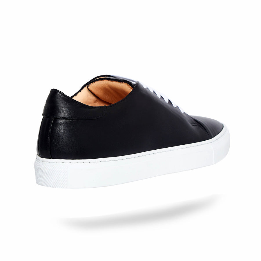 LOW BLACK